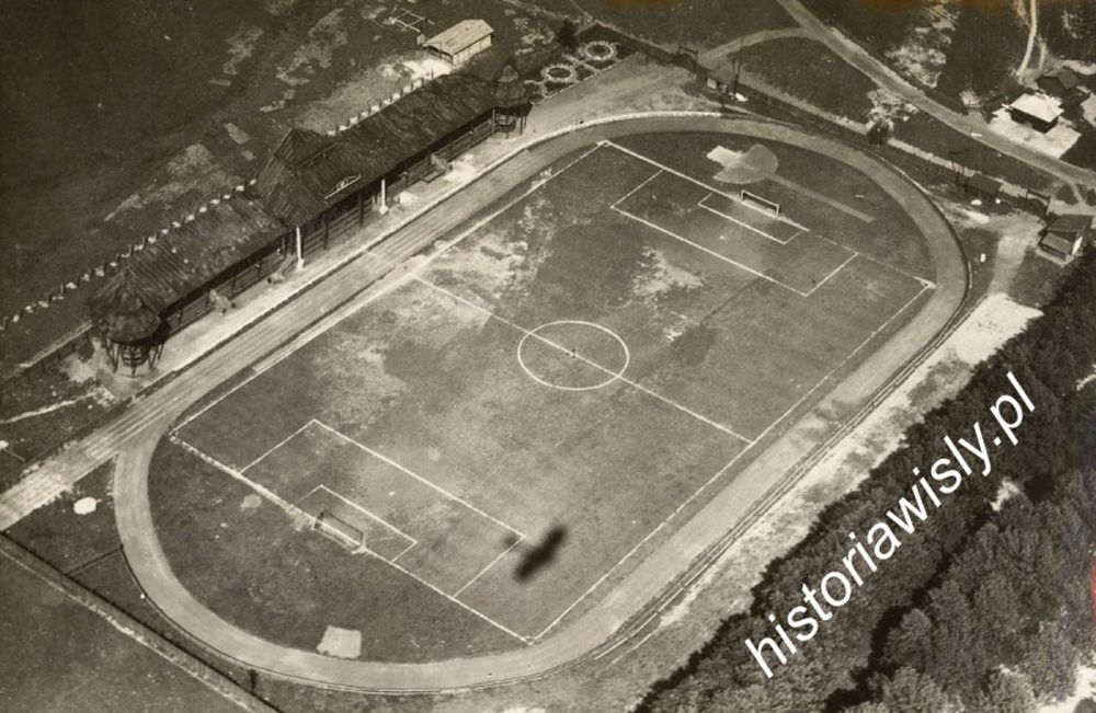 Stadion Wisły, który funkcjonował w latach 1921-1953. To tutaj odbyły się mecze z Węgrami i Austrią.