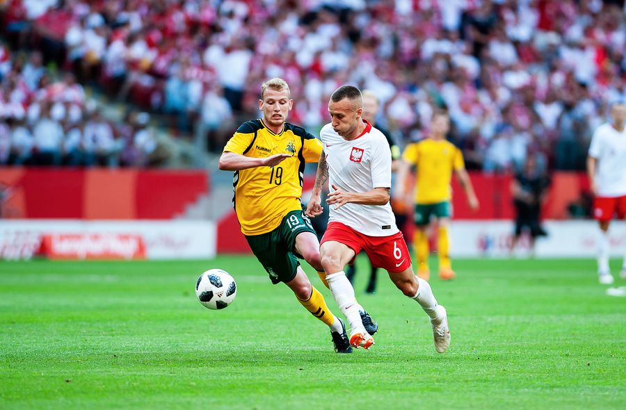 Jacek Góralski ma nadzieję, że selekcjoner Jerzy Brzęczek będzie wysyłał powołania również do dalekiego Kazachstanu. Fot. Fotobroda/Shutterstock