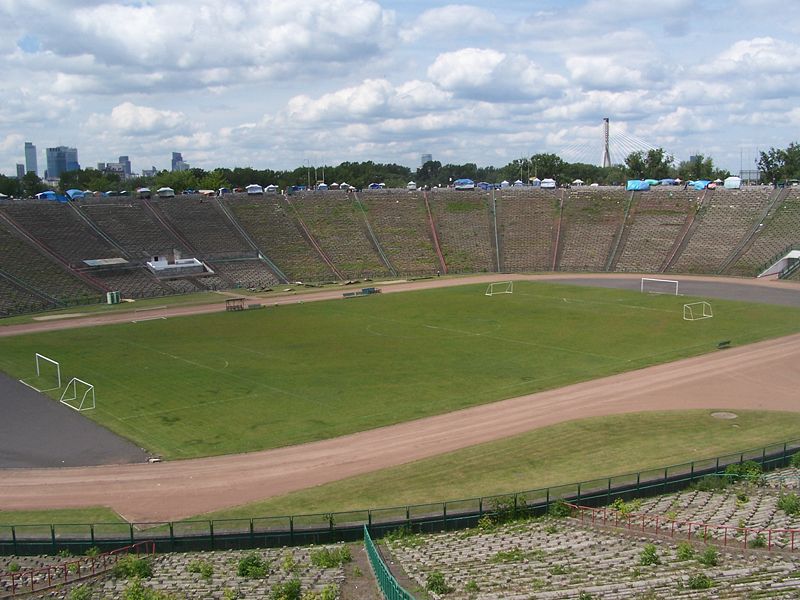 800px Warszawa Stadion Dziesieciolecia 2006